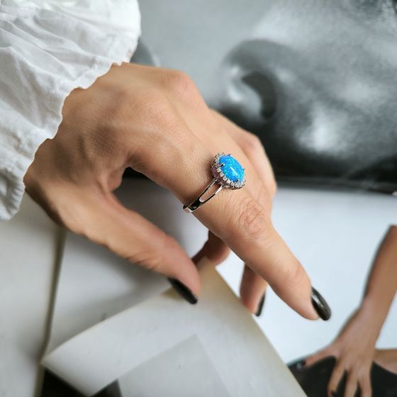 Silver ring with a 1.265-carat opal