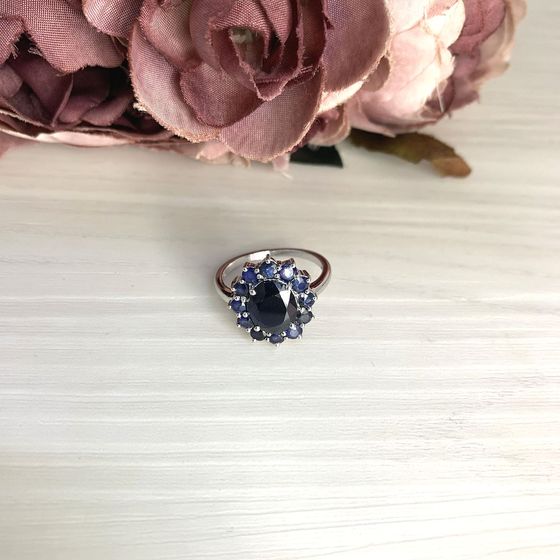 Срібна каблучка з сапфіром 5,58 карата