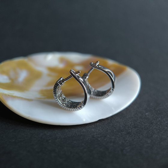 Silver earrings without stones