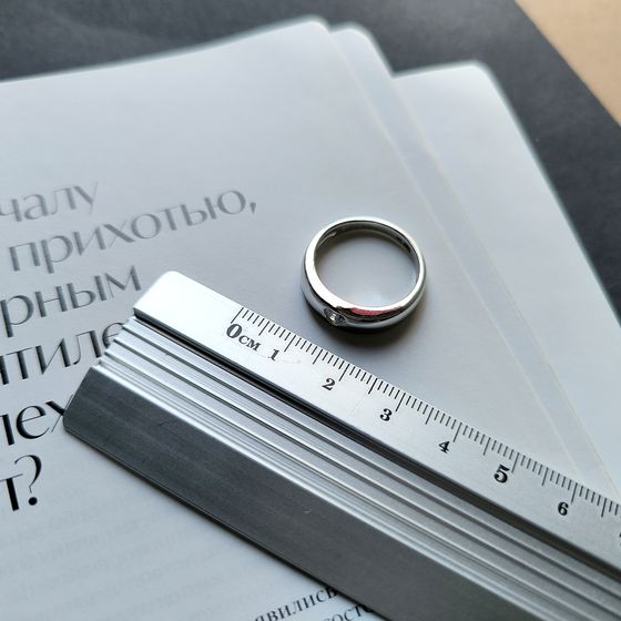 Срібна каблучка з фіанітами