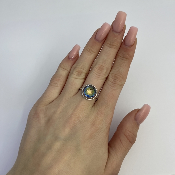 Серебряное кольцо с мистик топазом 2.825ct