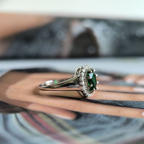 Срібна каблучка зі смарагдом nano 1.397ct