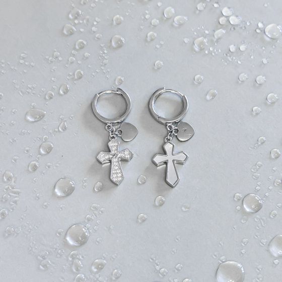 Срібні сережки з фіанітами, перламутром