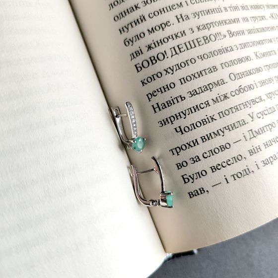 Срібні сережки зі смарагдом 1,192 карата та фіанітами