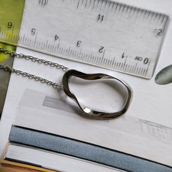 Silver necklace without stones