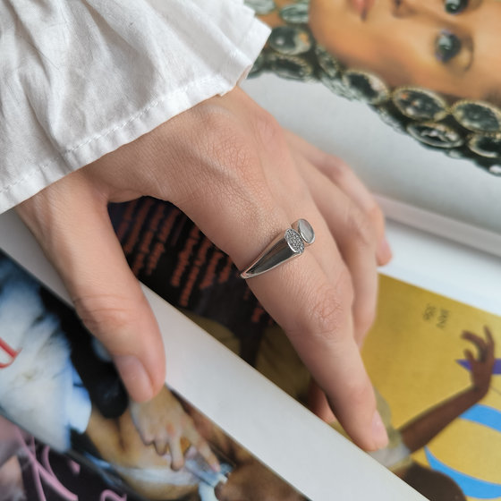 Срібна каблучка з фіанітами 0.21ct
