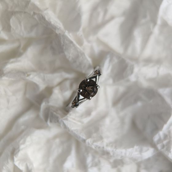Срібна каблучка з раухтопазом (димчастим кварцом) 0.842ct