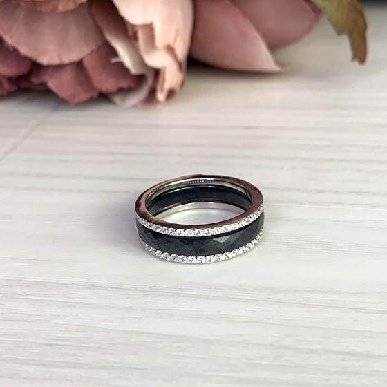 Silver ring with ceramics