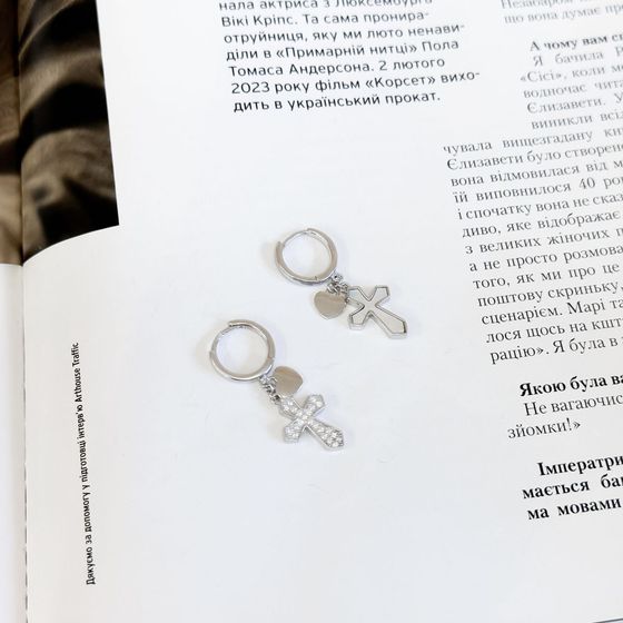 Срібні сережки з фіанітами, перламутром