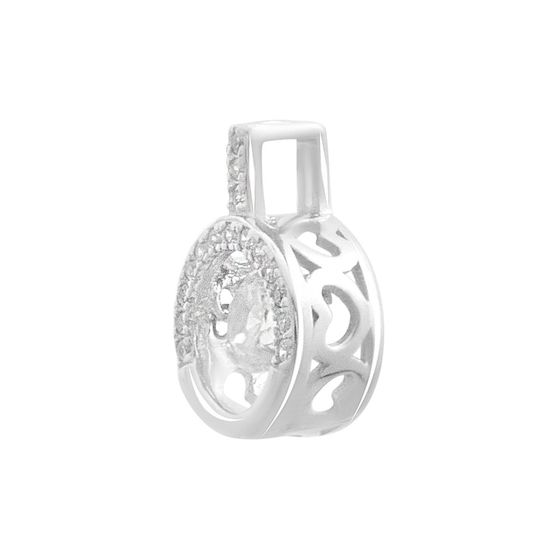 Silver pendant with phianites