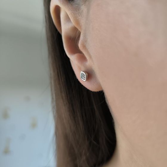 Срібні сережки з фіанітами