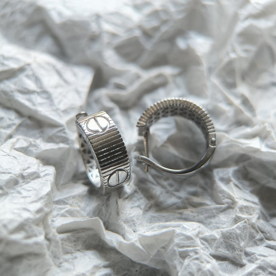 Silver earrings without stones