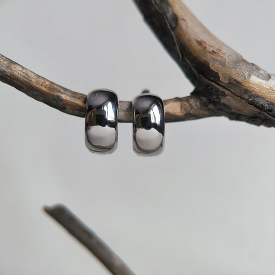 Silver earrings without stones