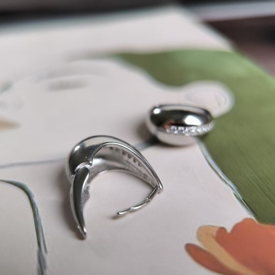 Серебряные серьги с фианитами