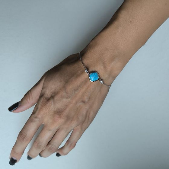 Silver bracelet with turquoise, fianites