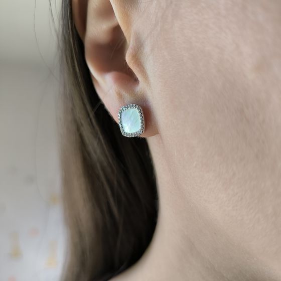 Срібні сережки з перламутром