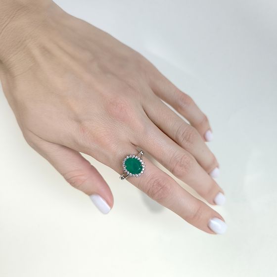 Silver ring with agate, fianites