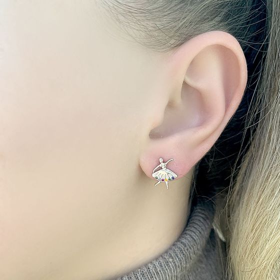 Серебряные серьги с фианитами