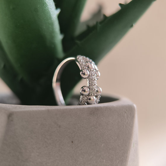 Срібна каблучка з фіанітами 0.32ct