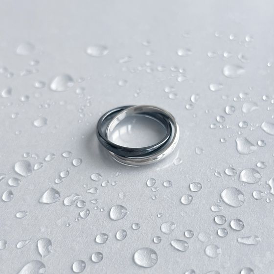 Silver ring with ceramics