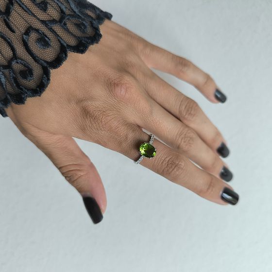 Silver ring with chrysolite