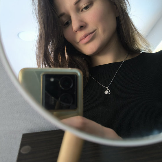 Срібна підвіска з фіанітами