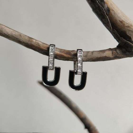 Срібні сережки з фіанітами, емаллю