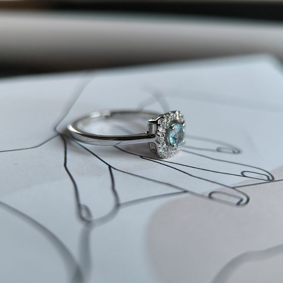 Серебряное кольцо с топазом 0.42ct