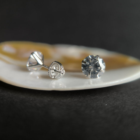 Silver earrings with cubic zirconia