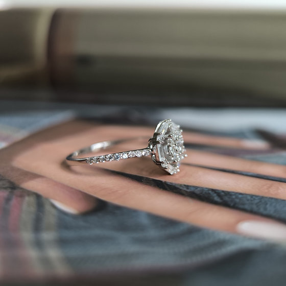 Silver ring with cubic zirconia