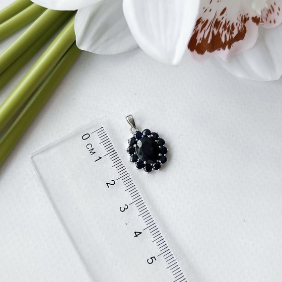 Срібна підвіска з сапфіром 5,58 карата