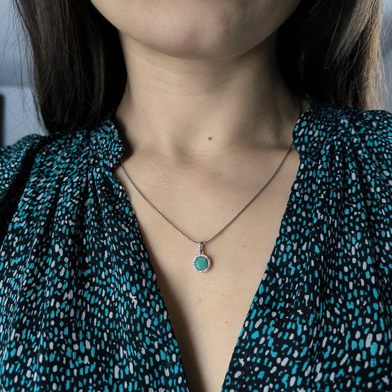 Срібна підвіска із смарагдом 1,181 карата