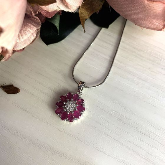 Срібна підвіска з рубіном 3.828ct