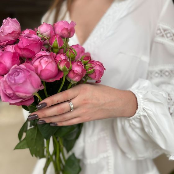 Срібна каблучка без каменів