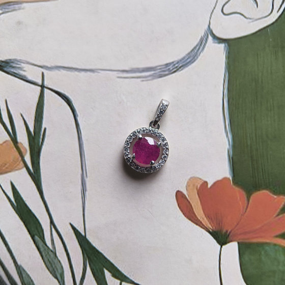 Silver pendant with 1.5ct ruby and cubic zirconia
