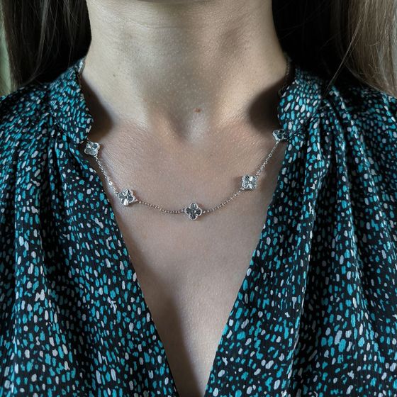 Silver necklace without stones