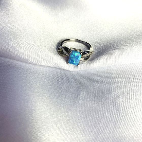 Срібна каблучка з опалом 0.951ct