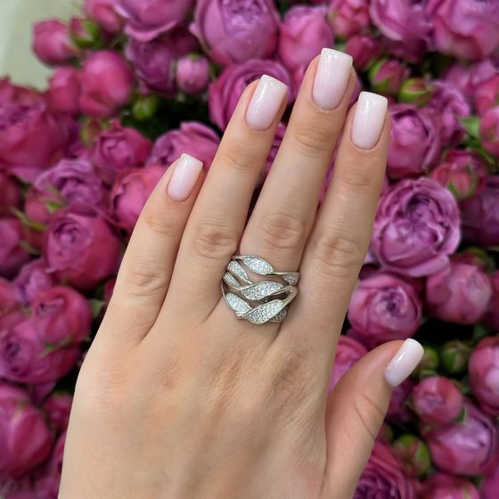 Срібна каблучка з фіанітами, емаллю