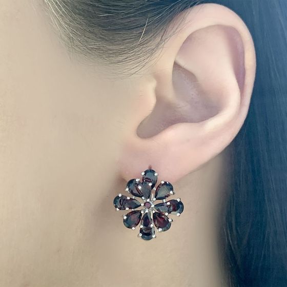 Срібні сережки з гранатом