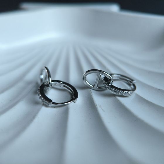 Срібні сережки з фіанітами