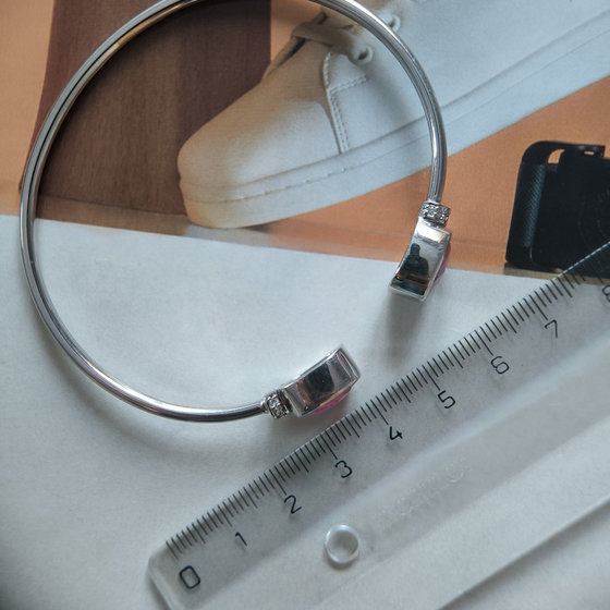 Срібний браслет з рубіном 9.699ct, фіанітами