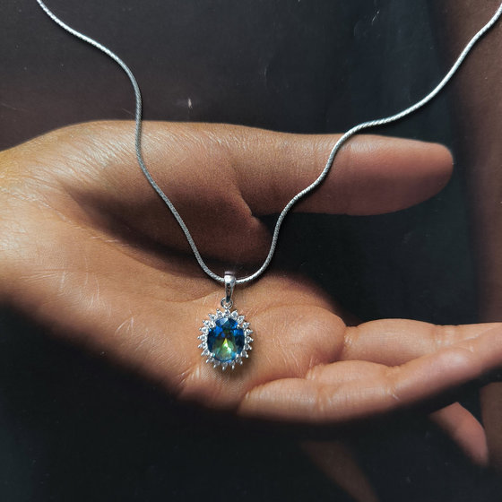 Серебряная подвеска с мистик топазом 2.113ct