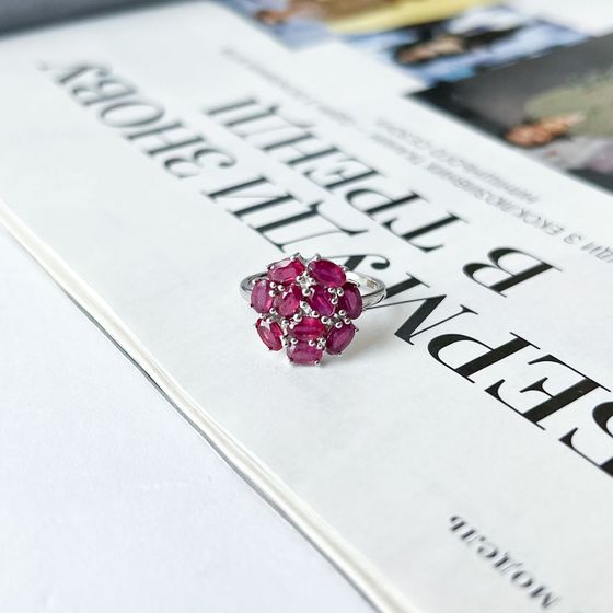 Silver ring with ruby 3.65ct