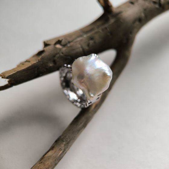 Silver ring with baroque pearls