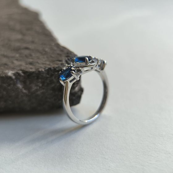 Срібна каблучка з сапфіром nano 1.05ct