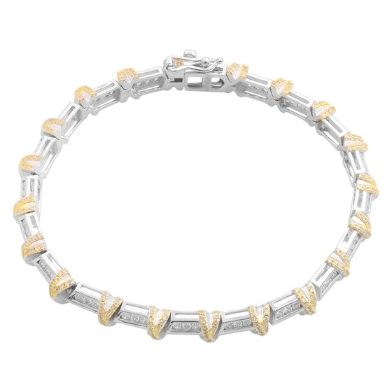 Silver bracelet with phianites