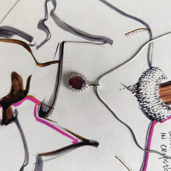 Срібна підвіска з рубіном 3,92 карата, фіанітами