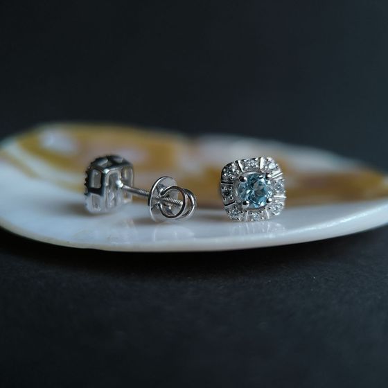 Серебряные серьги с топазом 0.89ct