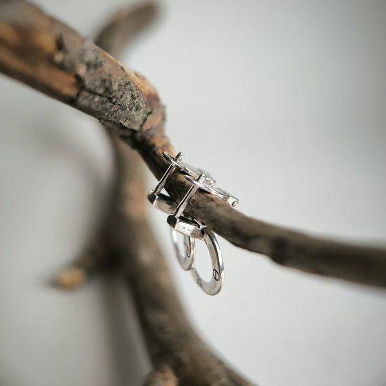 Silver earrings with cubic zirconia