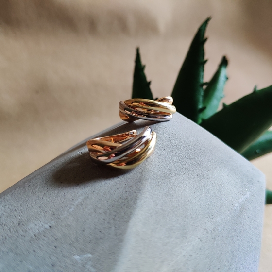 Золотые серьги без камней